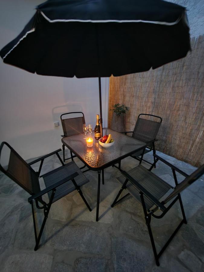 Apartment το στενάκι