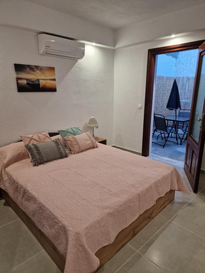 Apartment το στενάκι *